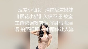 兄弟约了个大奶妹子又来向我炫耀了 这对奶子真心漂亮 貌似妹子不配合啊 老抢手机 哈