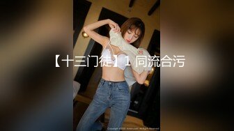 商场抄底漂亮的大美女 小内裤挡不住调皮的小B毛出来透透气