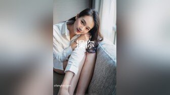 高颜值青春大学美眉