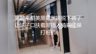   两个超美的学妹露脸跟小哥在家玩4P啪啪直播诱惑狼友，年轻粉嫩玩的开