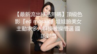 大神旅游景区一路走一路抄底众多的美女少妇眼界大开2 (6)