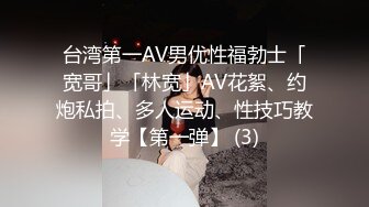 本人比照片还漂亮，花臂纹身娇小美女，撩下衣服就要吸奶子，跪着深喉舔屌，抱起来撞击爆插，如此美女连续搞了两炮