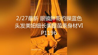 我宝贝女友骚逼上面有3颗痣